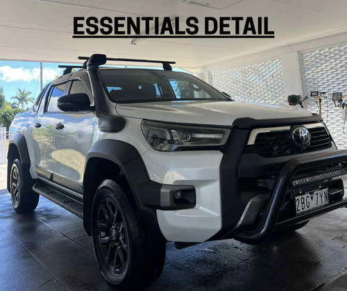 ESSENTIALS DETAIL